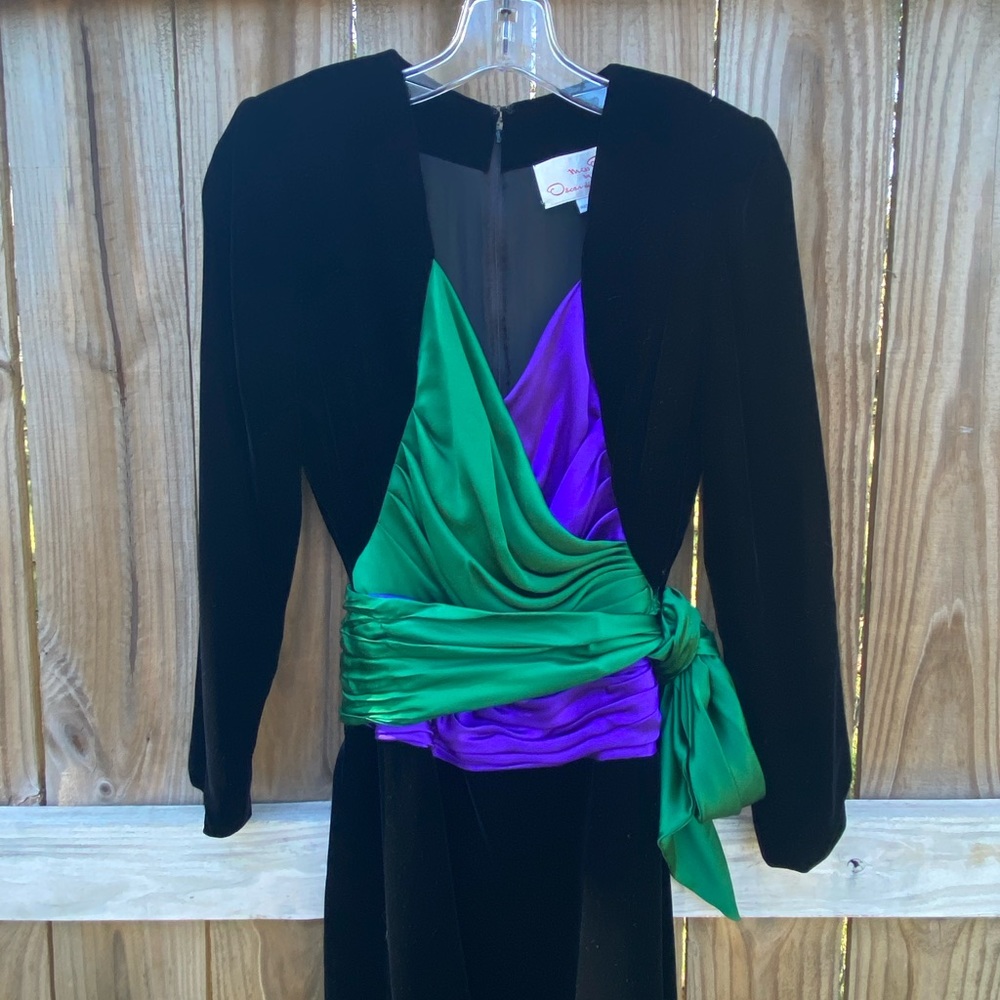 Vintage RARE Miss O by Oscar de la Renta Black Crushed Velvet Dress w/ Tie Waist - Picture 2 of 12